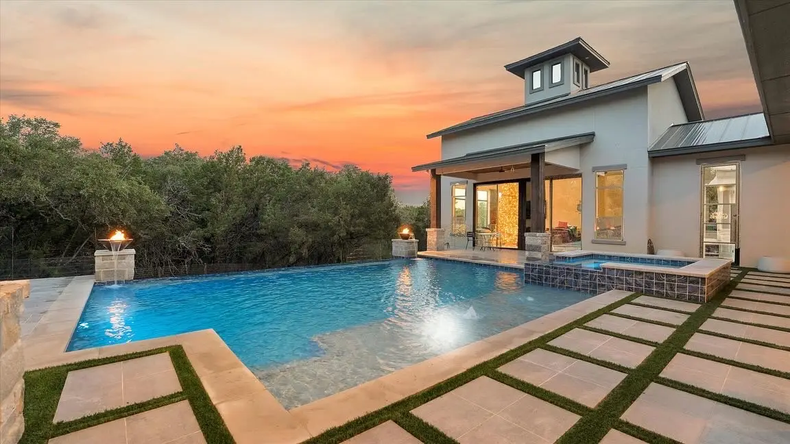 Geometric Pools
