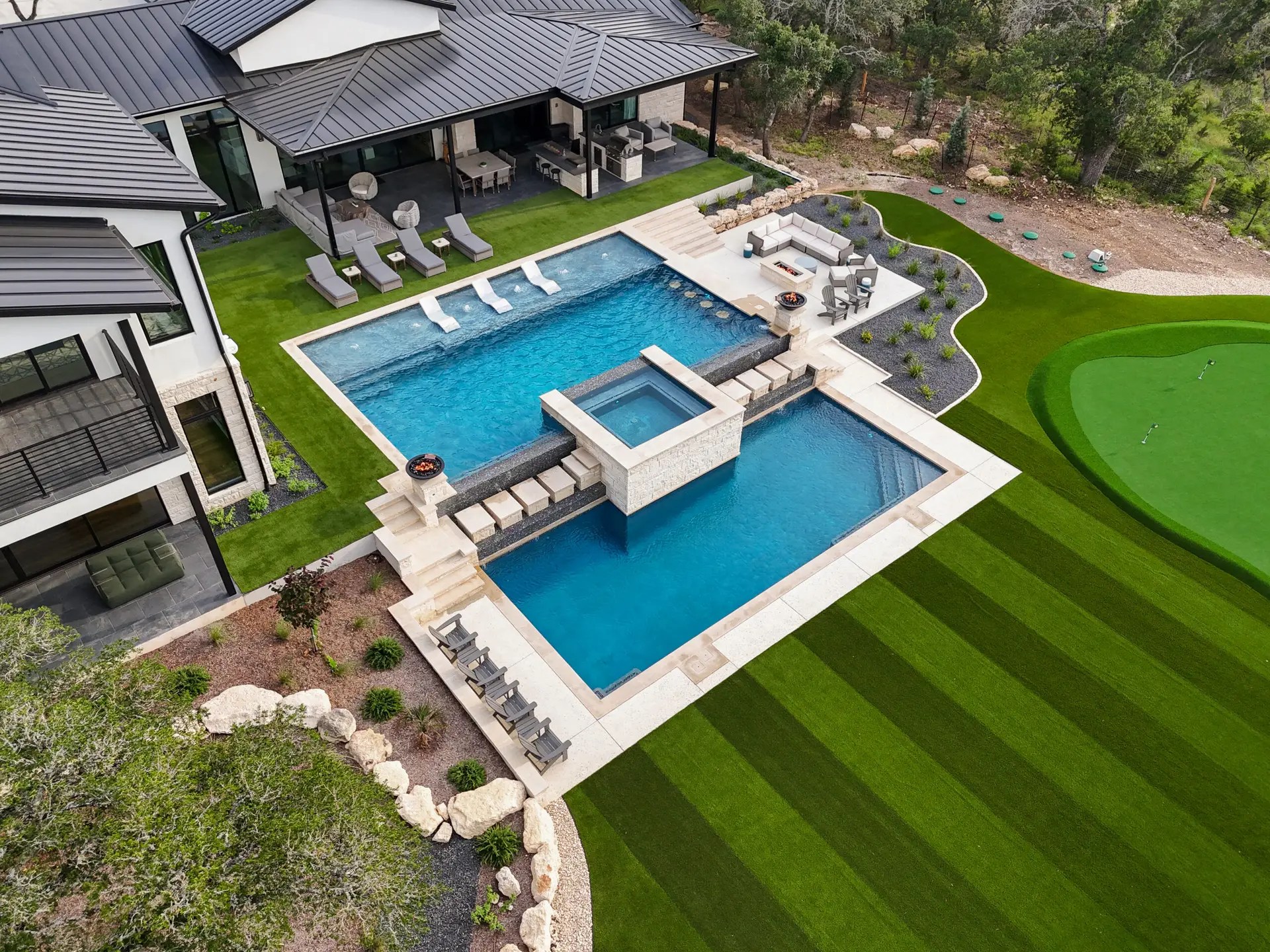 Geometric Pools