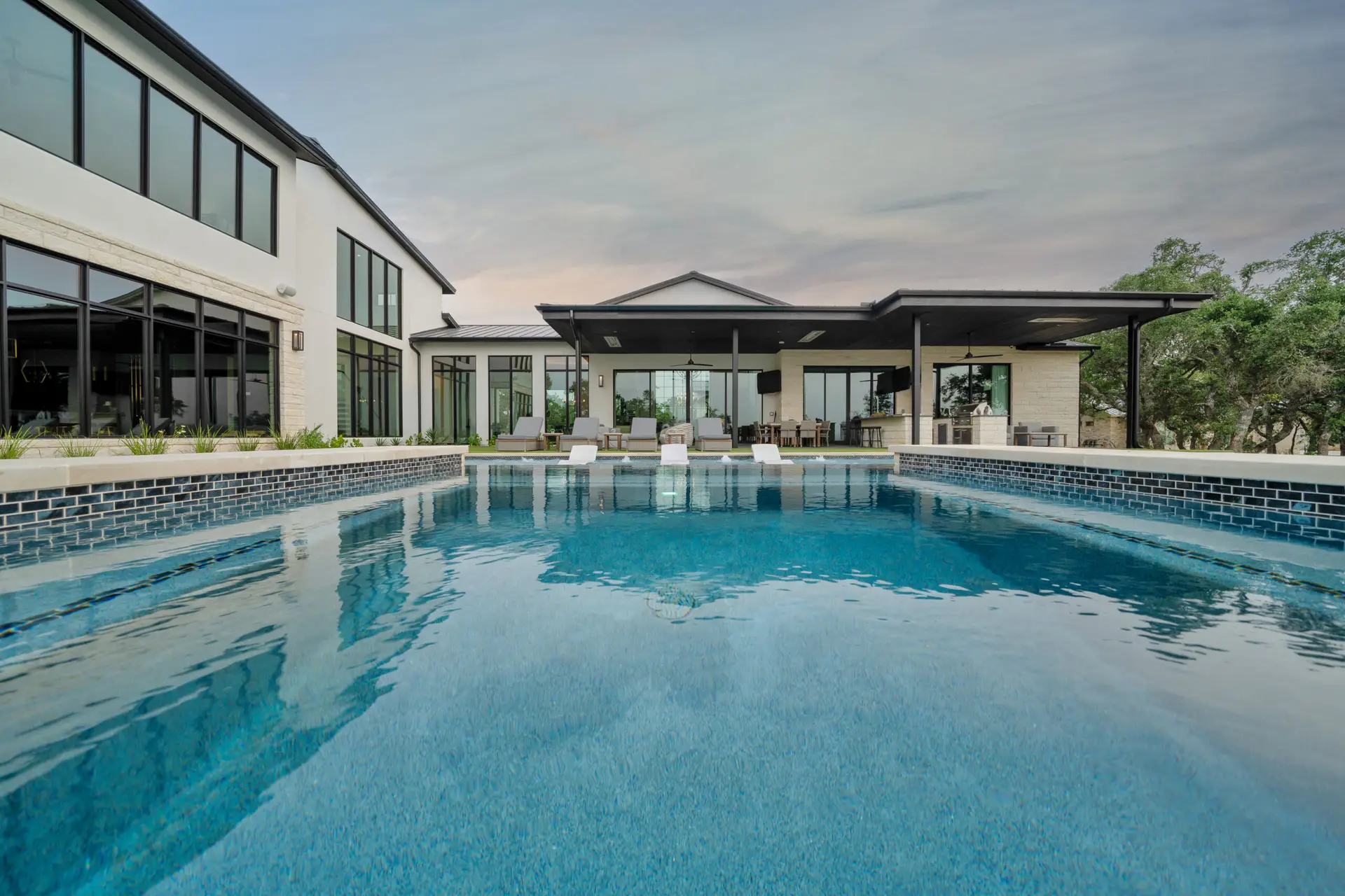 Geometric Pools