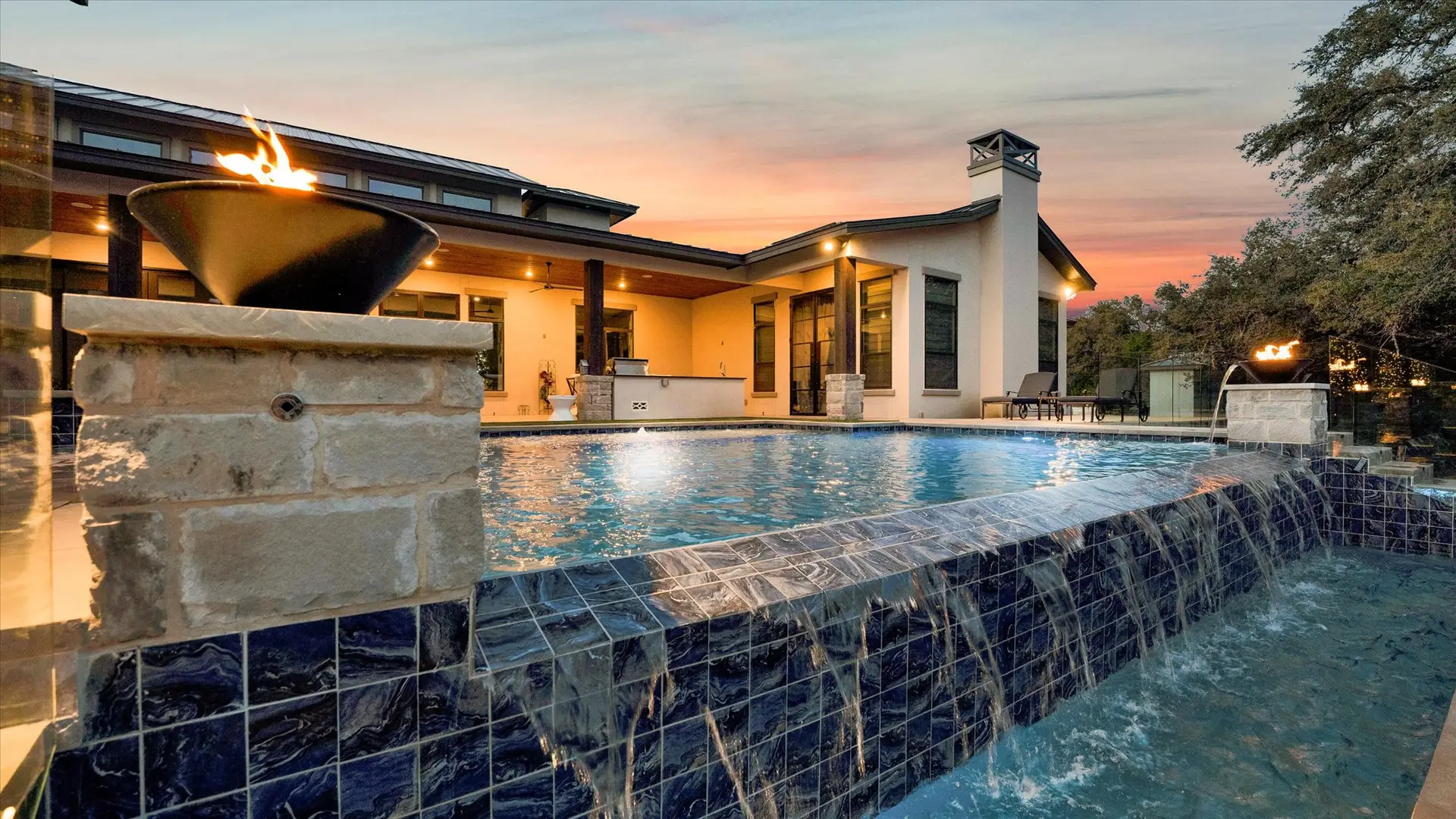 Can You Build a Pool on a Sloped Yard in Boerne?