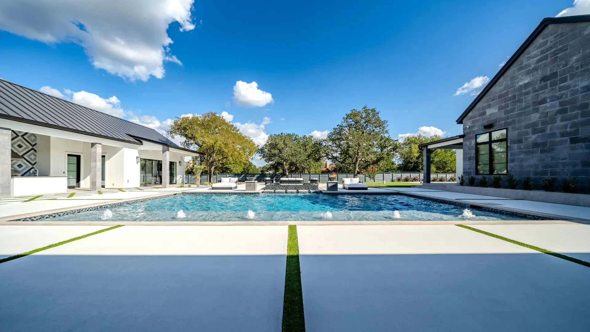 Geometric Pools