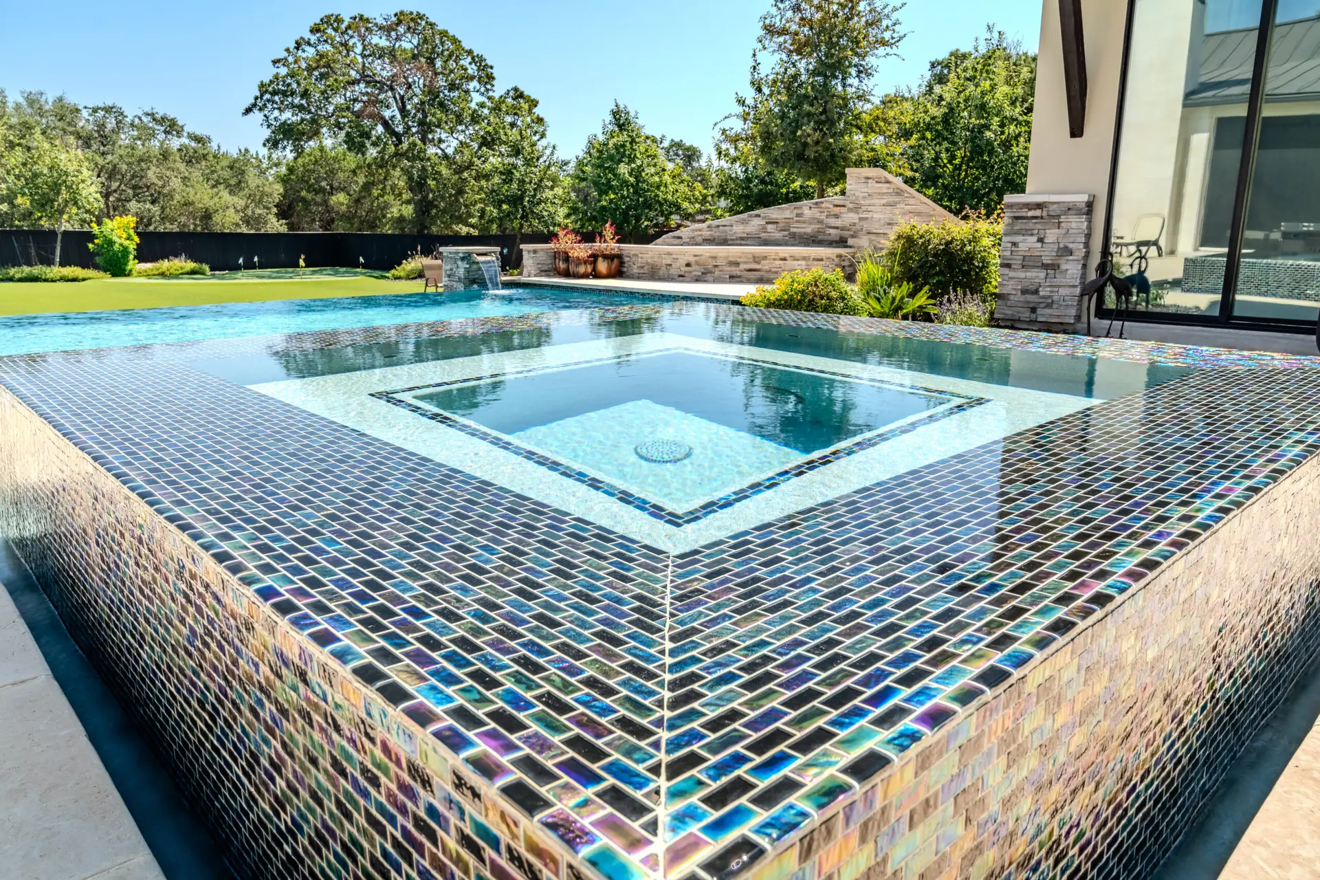 Geometric Pools