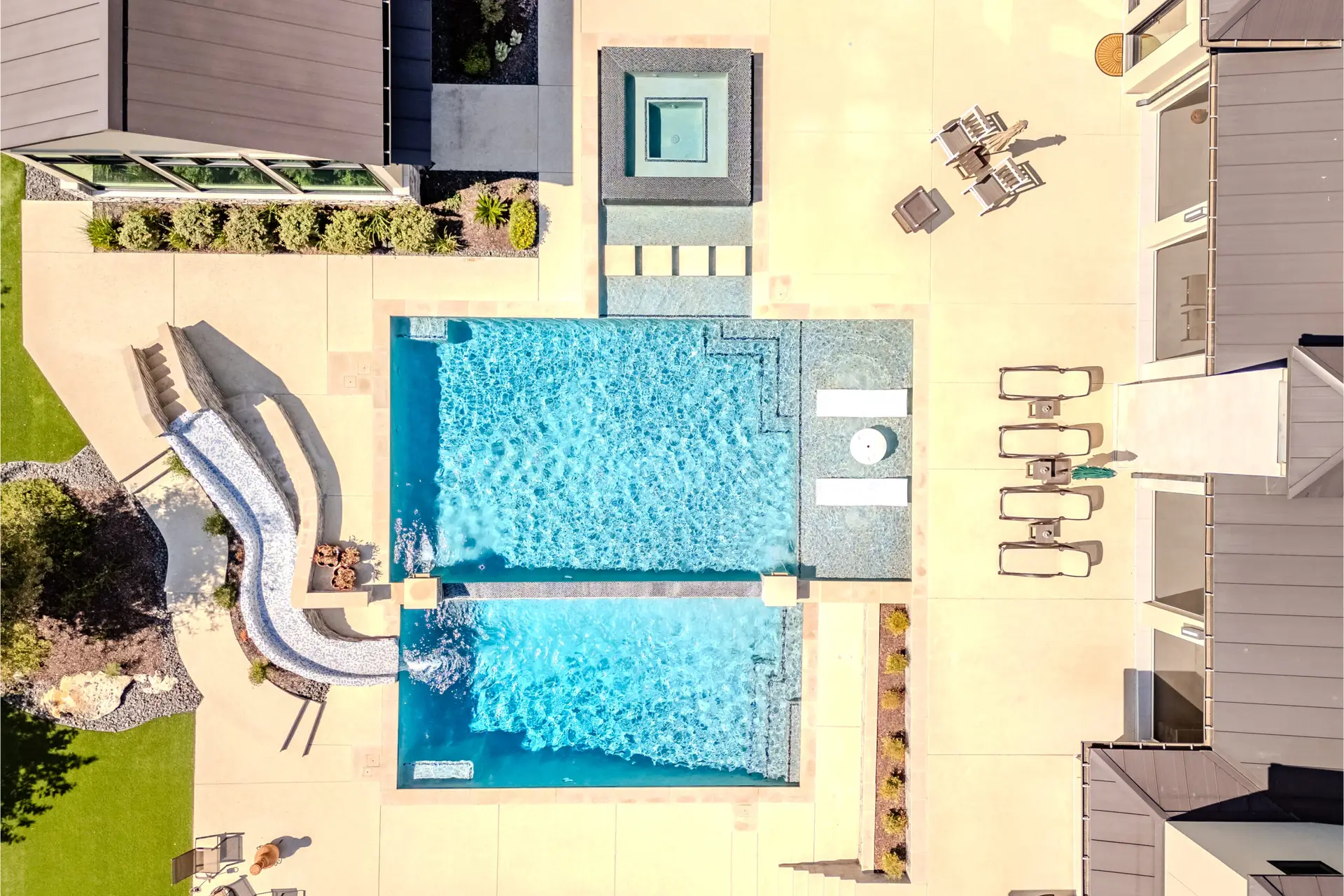 Geometric Pools